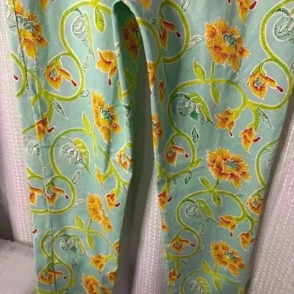 Leggiadro Women’s Size 2 Bright Floral Side Zip Ankle Pants Made In USA - Picture 9 of 15